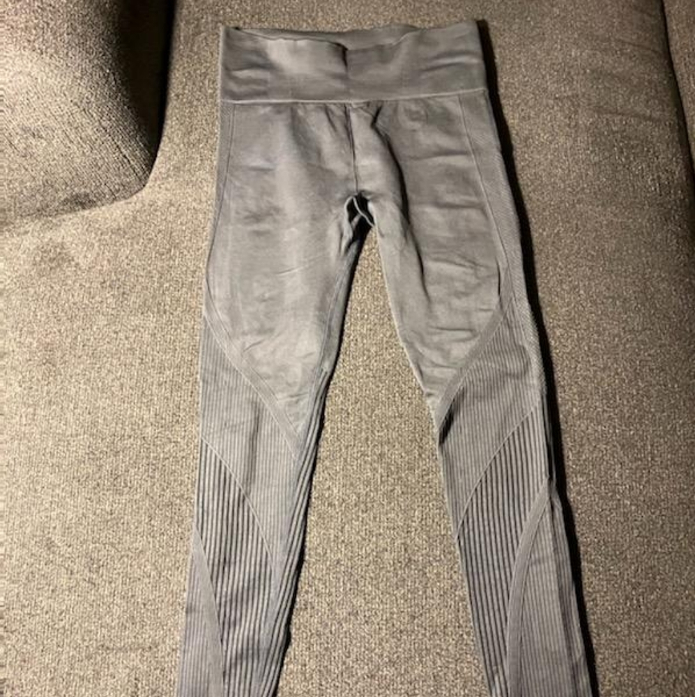 Zyia leggings